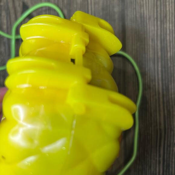 Polly Pocket Pineapple Play Set Purse - Picture 2 of 5